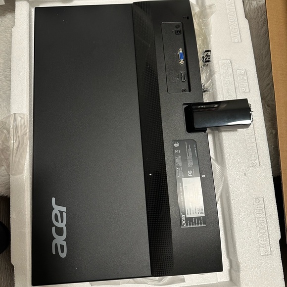 ACER MONITOR 21.5 INCH FULL HD - Picture 4 of 5